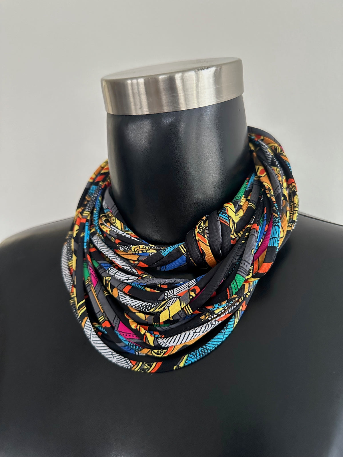 Bright Scarf Necklace in Graphic Print