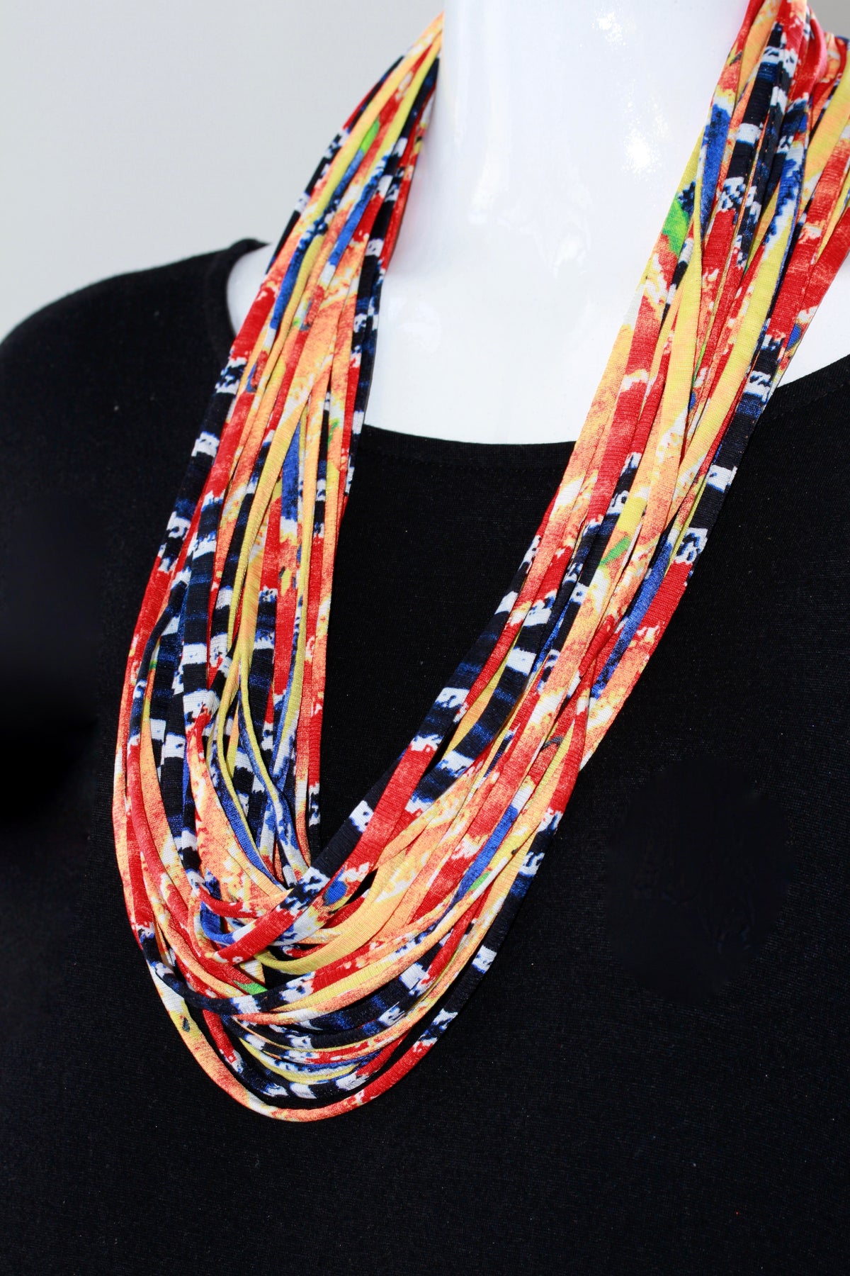 RED AND GREEN MULTI-COLORED INFINITY SCARF NECKLACE &#39;FIJI&#39;