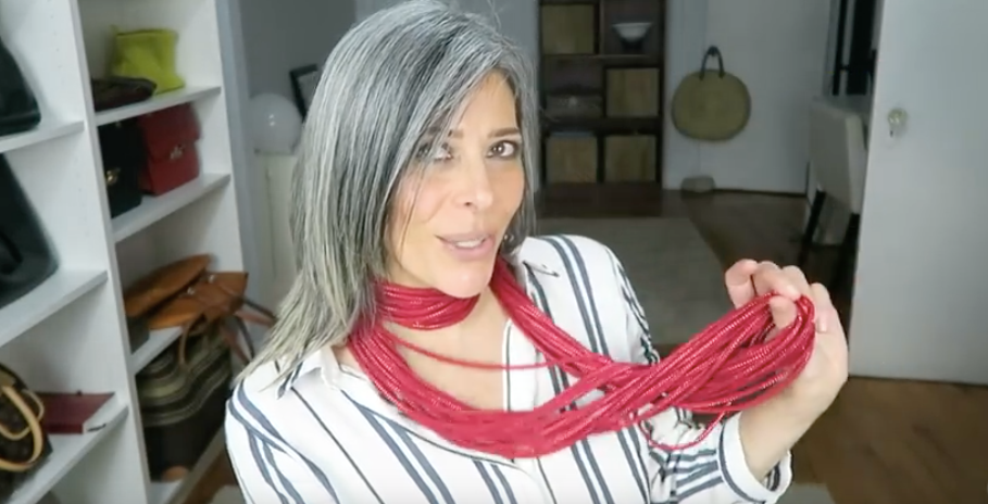 Necknots Review with Elisa