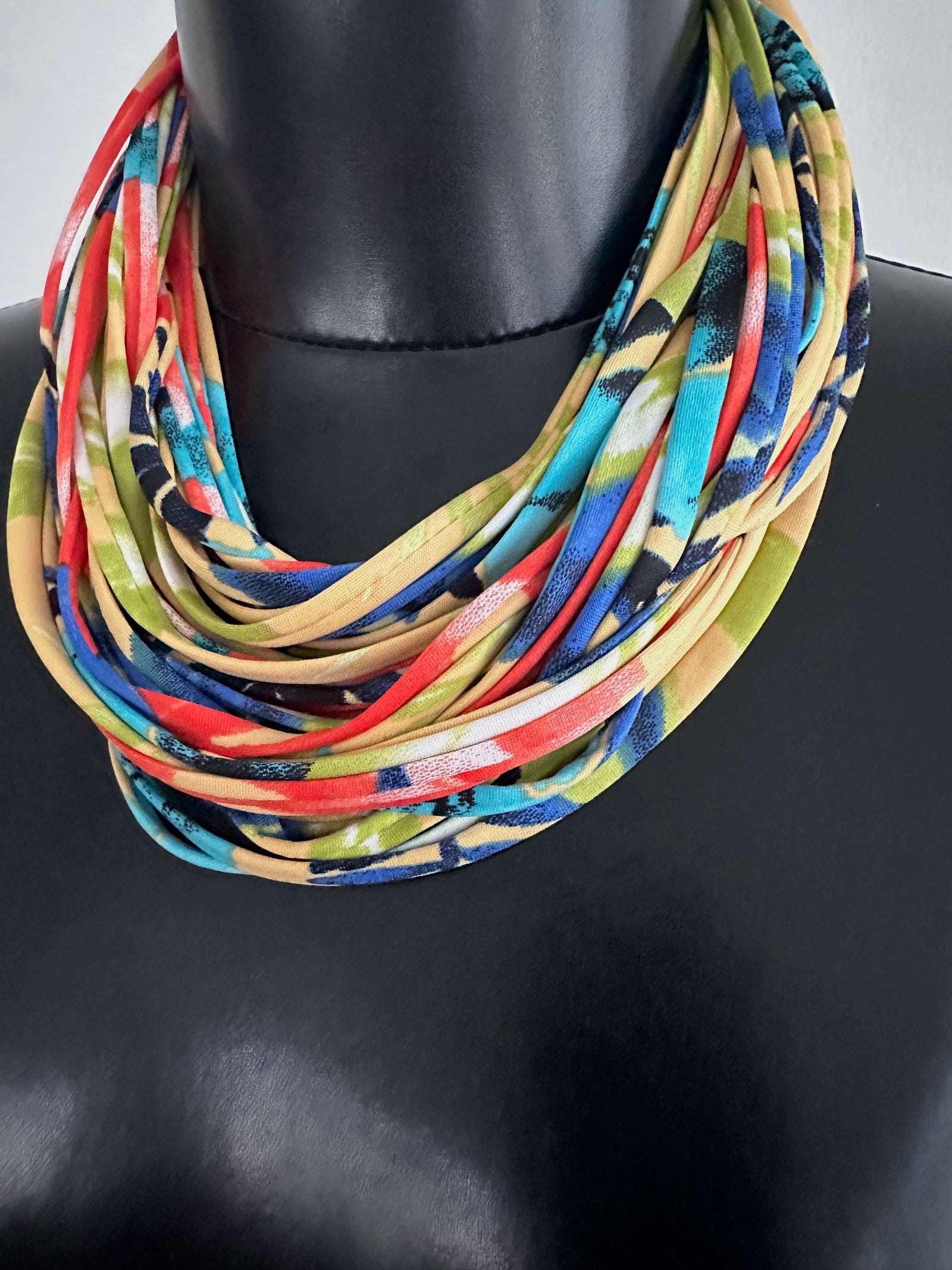 Coral Paradise Necknot