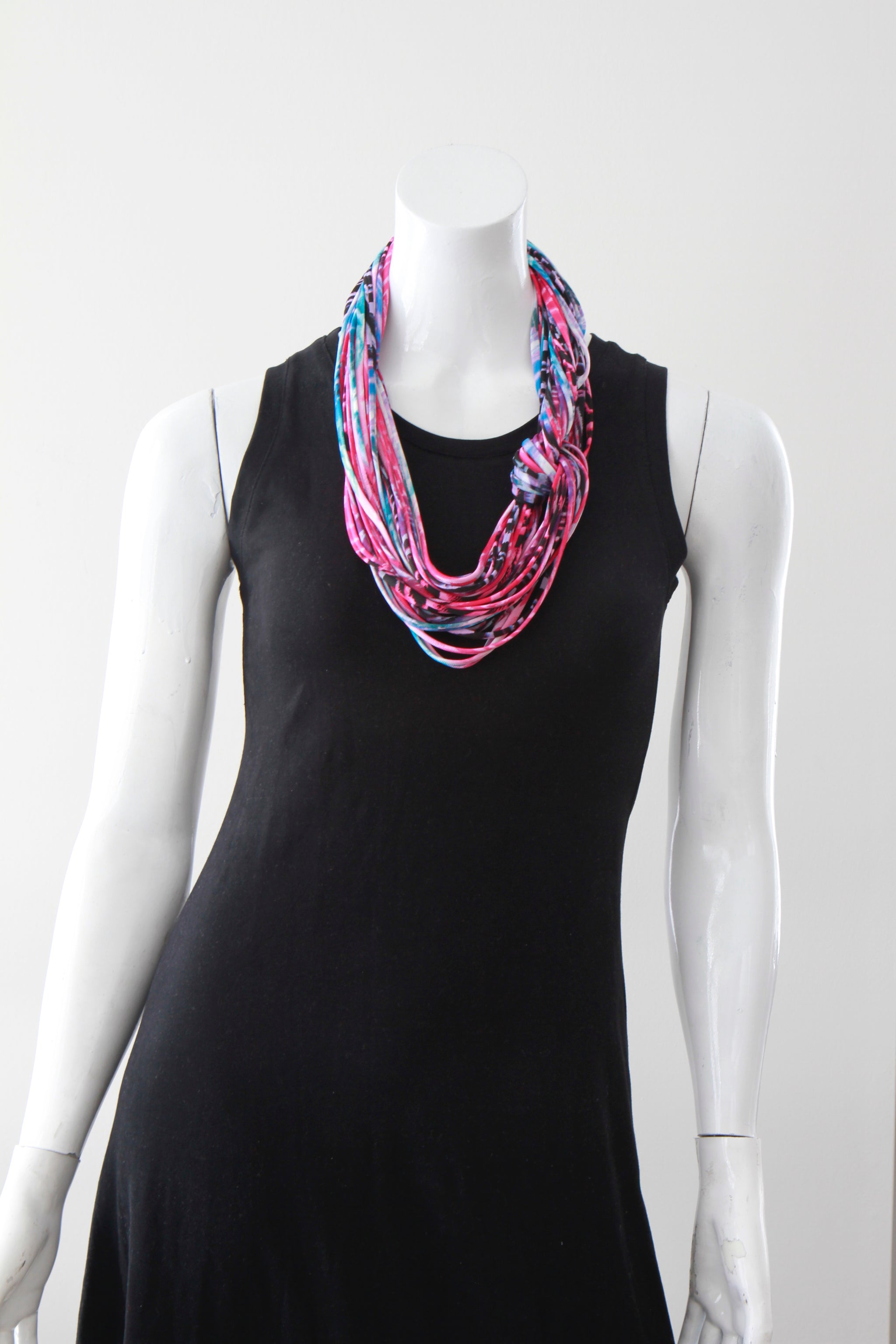 Infinity bright deals necklace